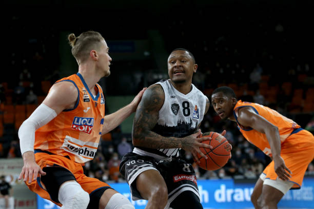 更是英超与 更是英超与