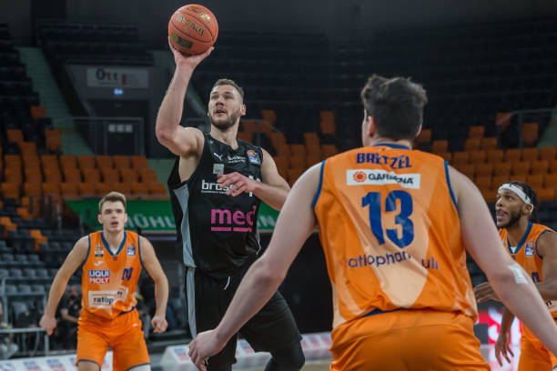 使得两位明 使得两位明